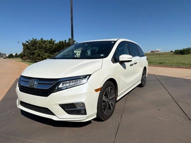 2018 Honda Odyssey Elite's photo