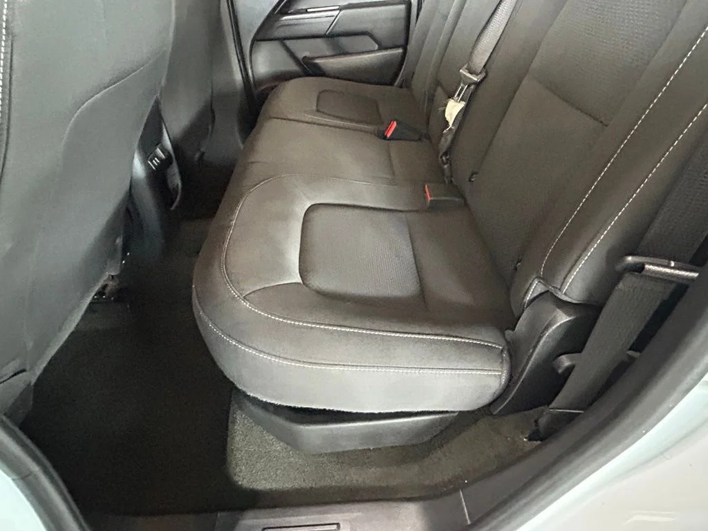 Used 2017 Summit White Chevrolet LT image 41