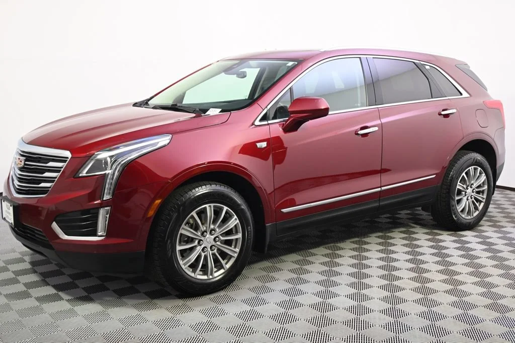 Used 2017 Cadillac XT5 Luxury with VIN 1GYKNDRS1HZ290501 for sale in Minneapolis, Minnesota