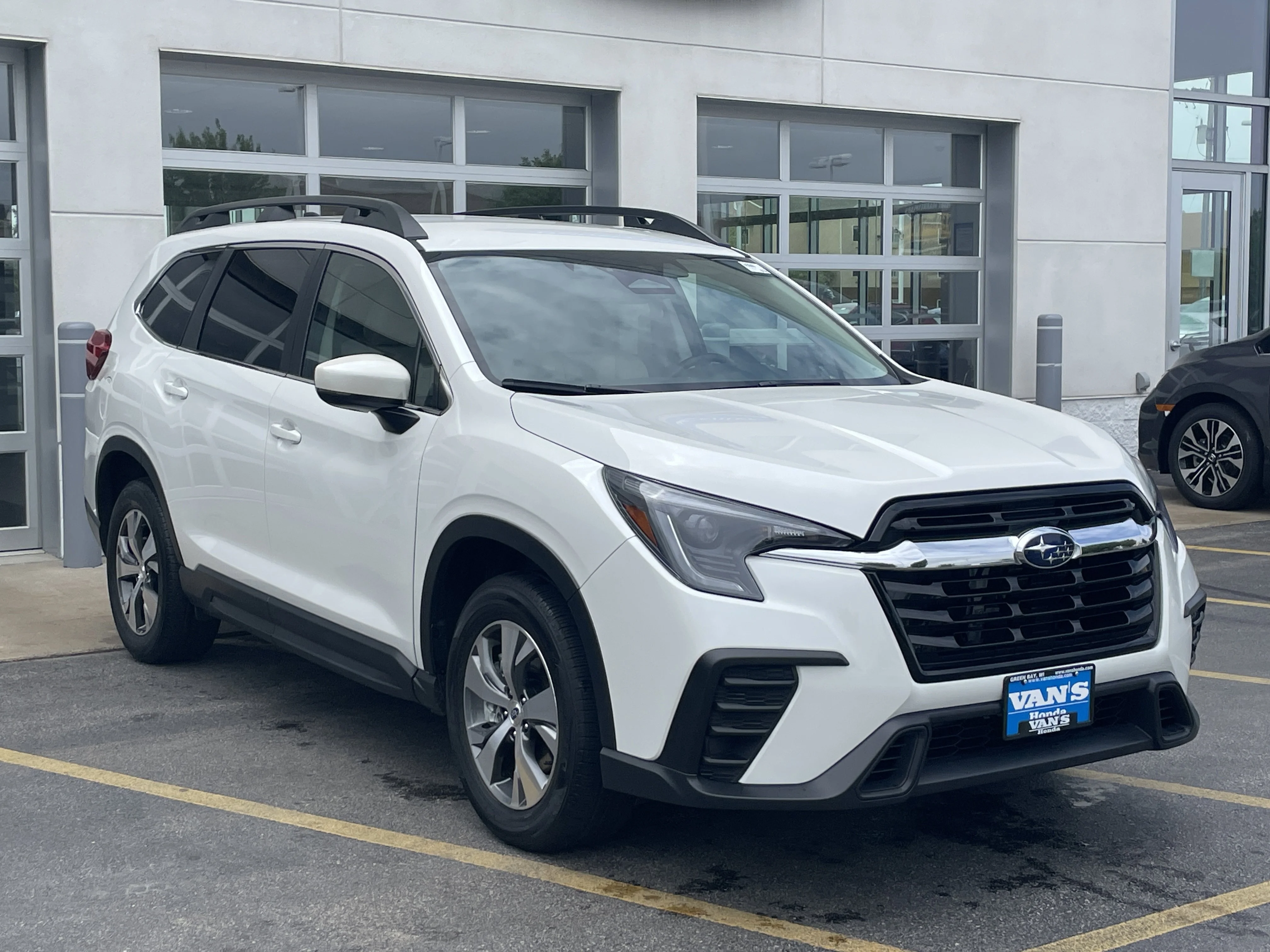 2024 Subaru Ascent Premium 7 Passenger's photo