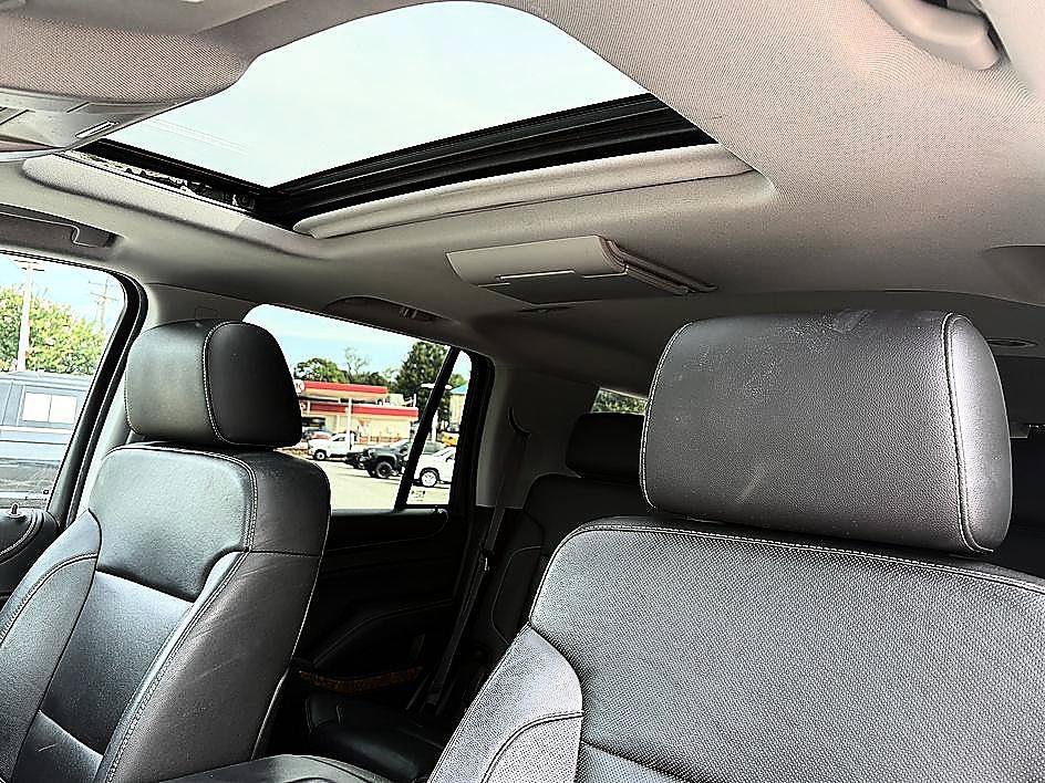 Used 2015 White Diamond Pearl Chevrolet LTZ image 21