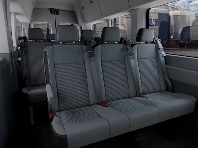 New 2027 Oxford White Ford XLT image 11