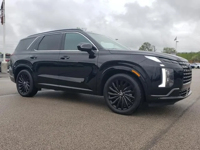 Used 2025 Black Hyundai Calligraphy Night Edition image 3