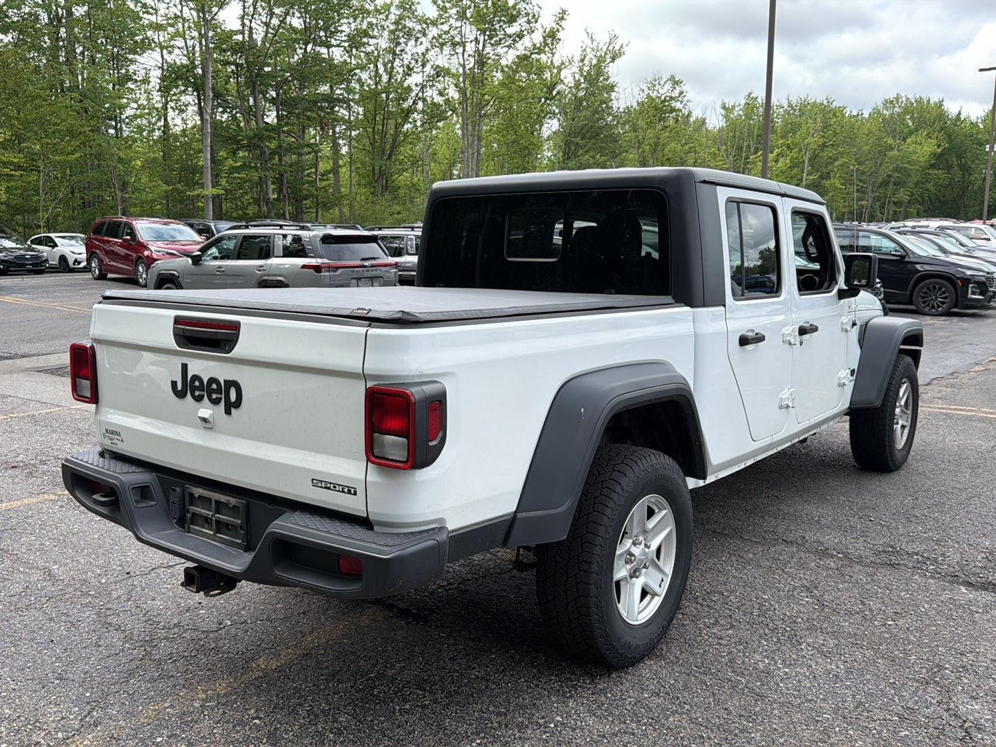 Used 2020 Bright White Clearcoat Jeep Sport S image 8