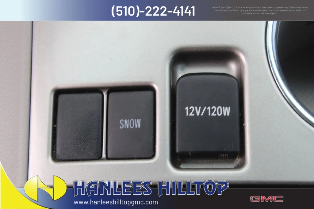 Used 2012 White Toyota Base image 19