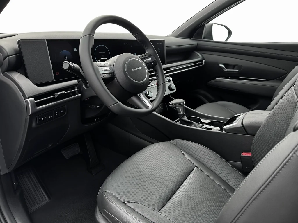 Used 2025 White Hyundai XRT image 16