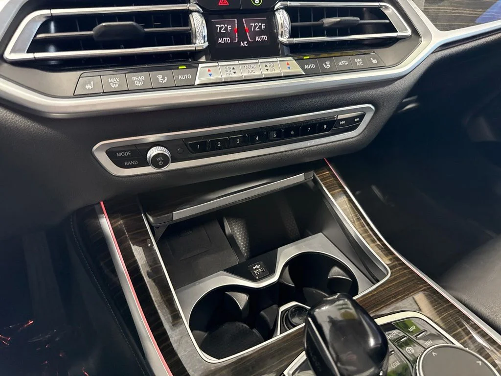 Used 2020 Gray BMW xDrive40i image 21