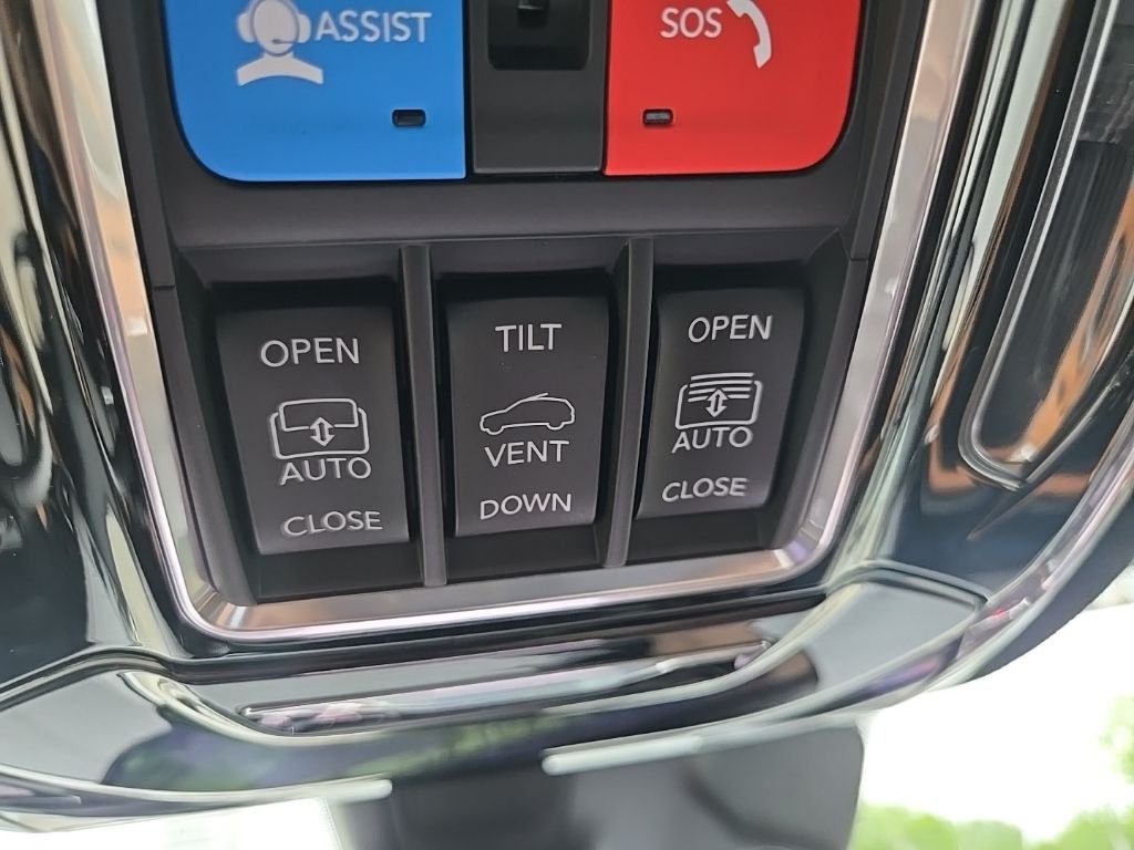 Used 2022 White Jeep Summit Reserve image 79