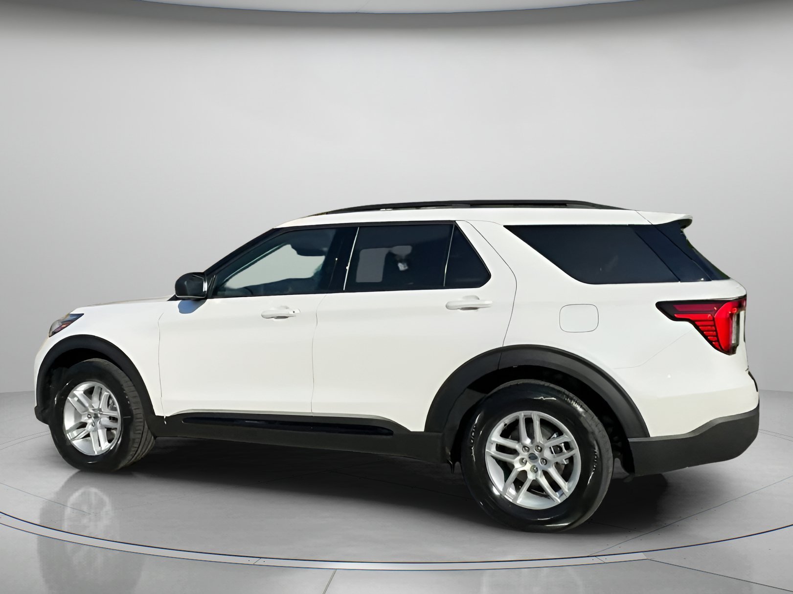 New 2026 Star White Metallic Tri-Coat Ford Active image 16