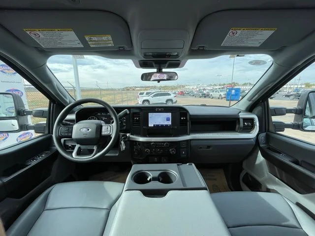 2026 Ford F-350 Super Duty XL - Photo 10