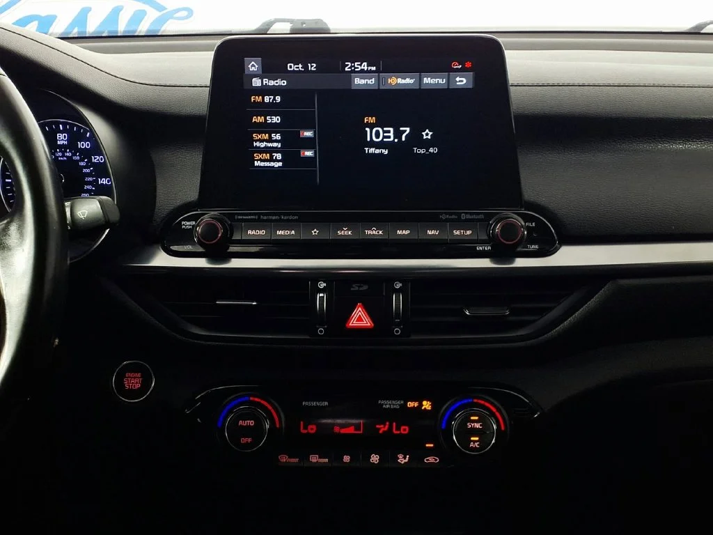 Used 2021 Black Kia EX image 24