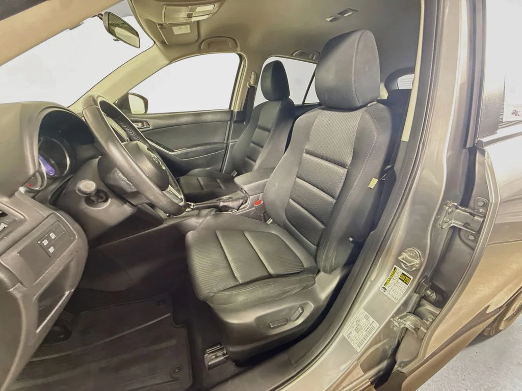 Used 2015 Liquid Silver Mazda Touring image 18