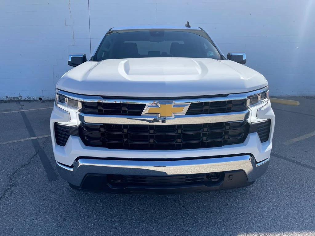 New 2026 Summit White Chevrolet LT image 2