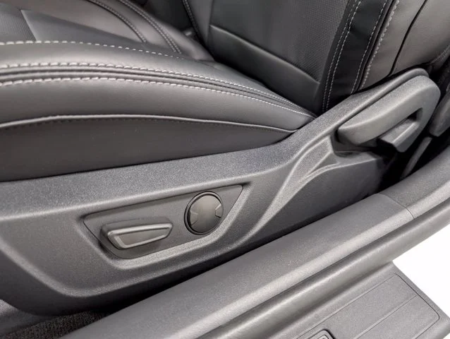 New 2026 Oxford White Ford EcoBoost® Premium Fastback image 38