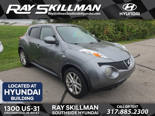 Used 2011 Gray Nissan SV image 1