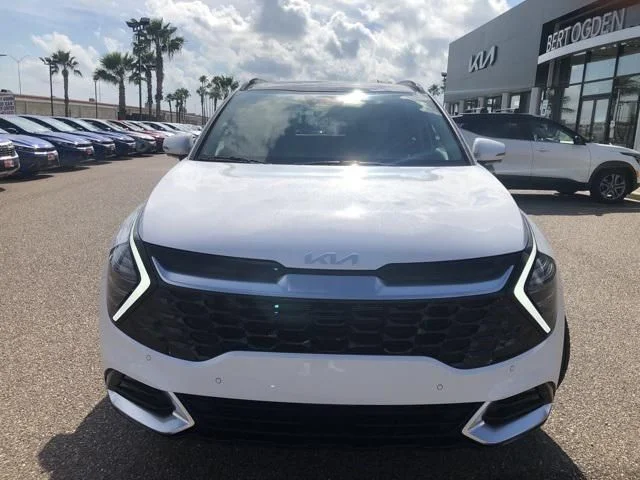 New 2025 White Kia SX-Prestige image 2