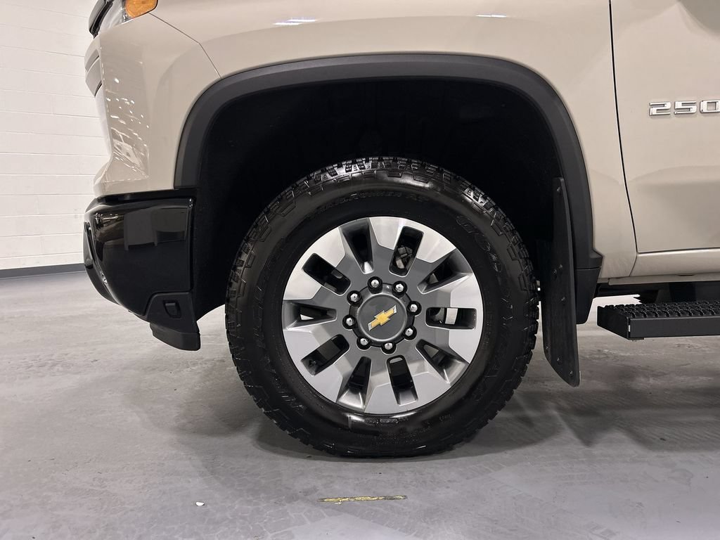 2026 Chevrolet Silverado 2500 HD Custom - Photo 18