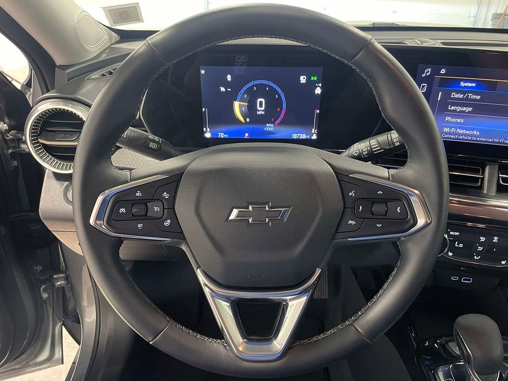Used 2025 Sterling Gray Metallic Chevrolet ACTIV image 25