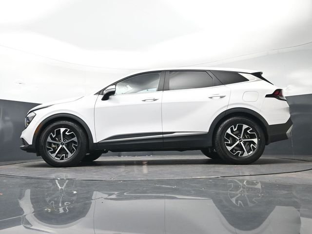 Used 2023 White Pearl Kia EX image 32