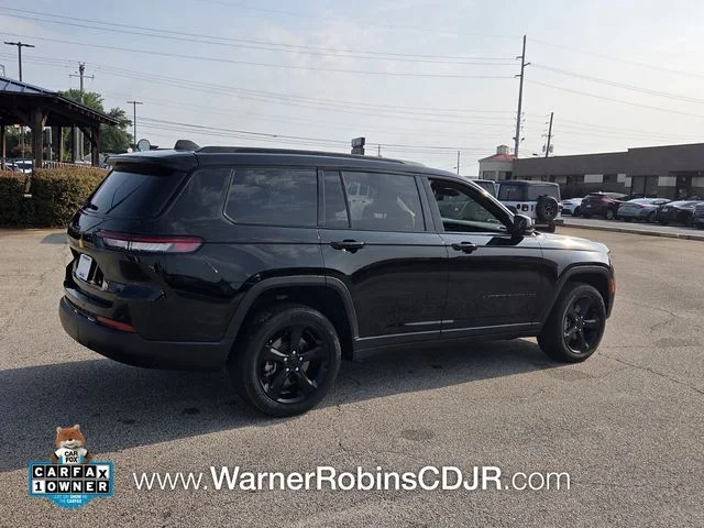 Used 2025 Black Jeep Altitude X image 16