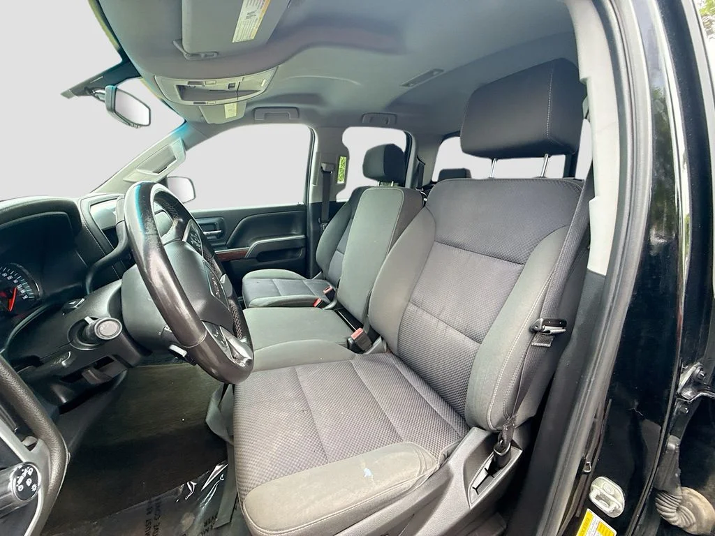 Used 2018 Black GMC SLE image 21