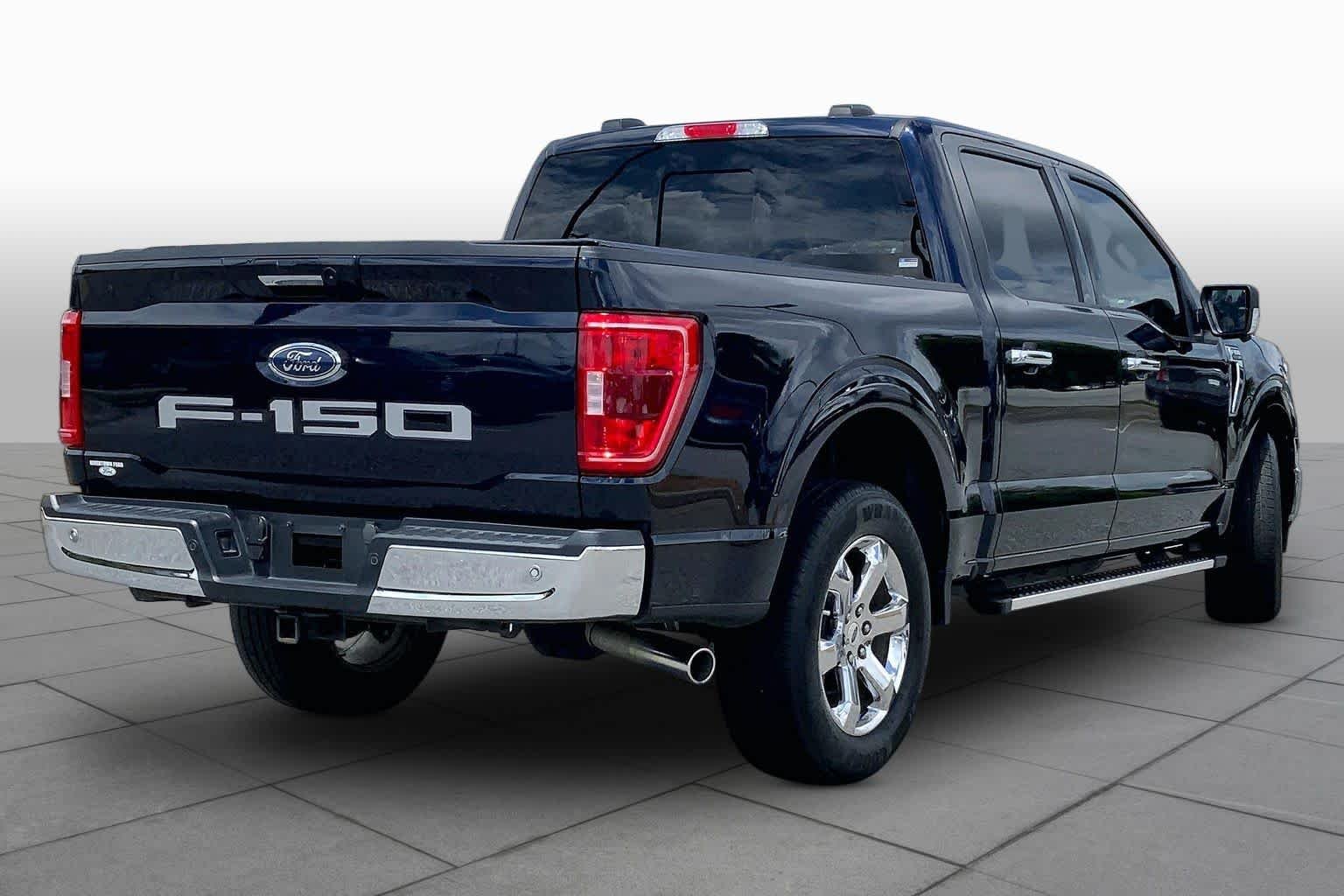 Used 2023 Antimatter Blue Metallic Ford XLT image 13