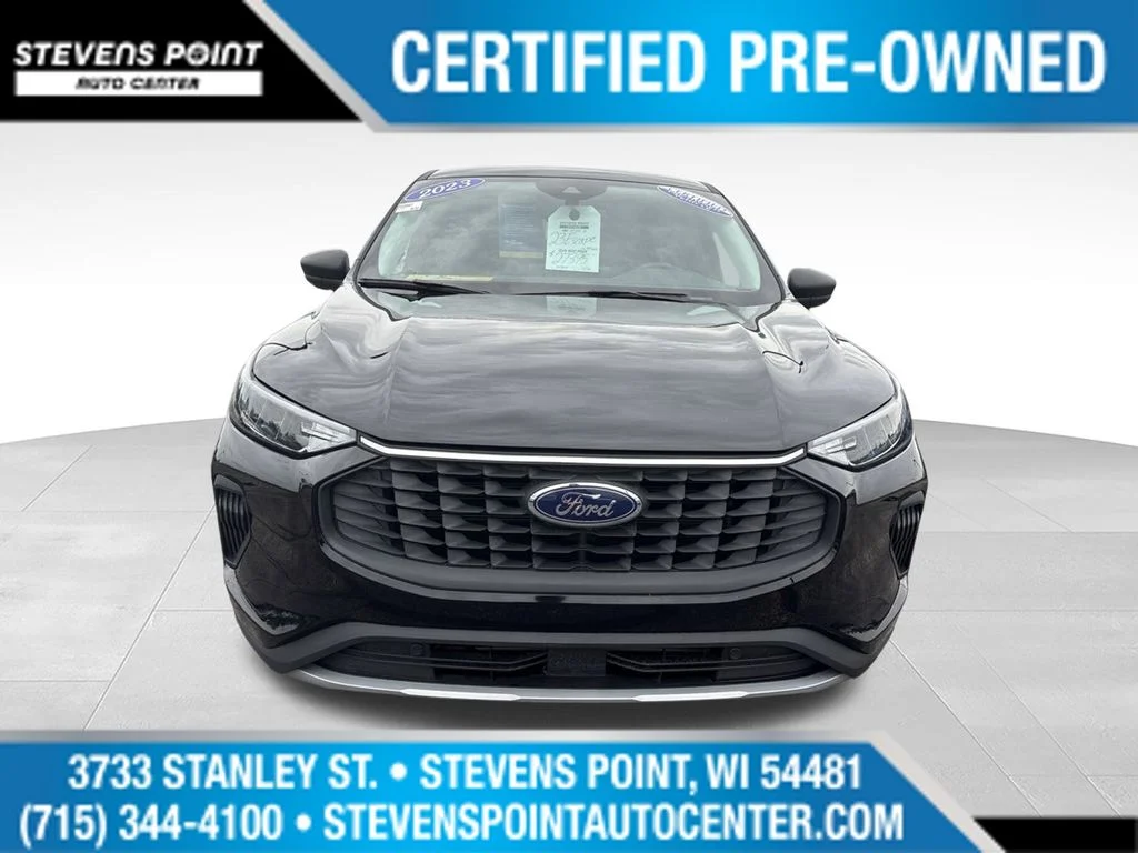 Used 2023 Agate Black Metallic Ford Active image 11