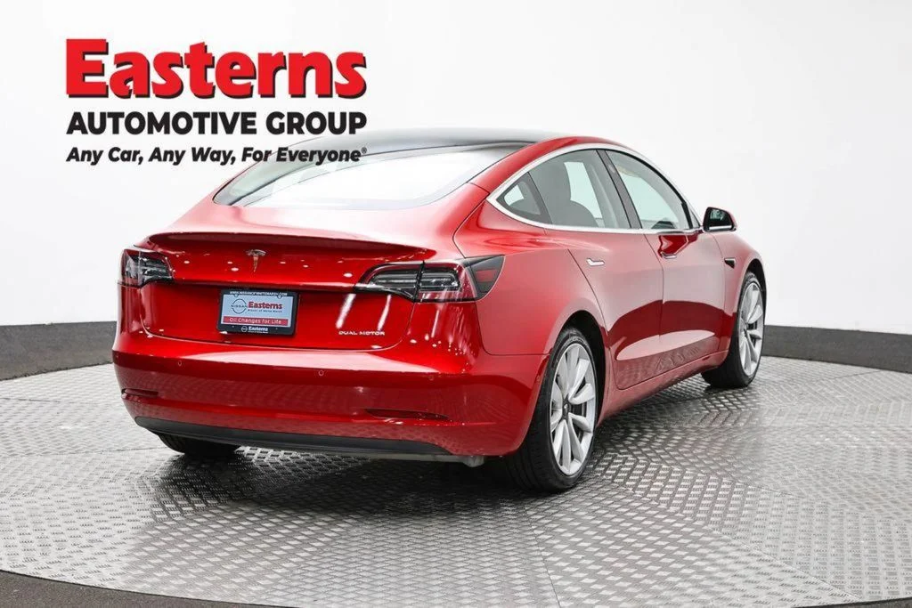 Used 2018 Red Tesla Long Range image 6