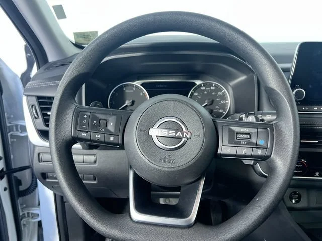 Used 2024 Everest White Pearl Nissan SV image 14