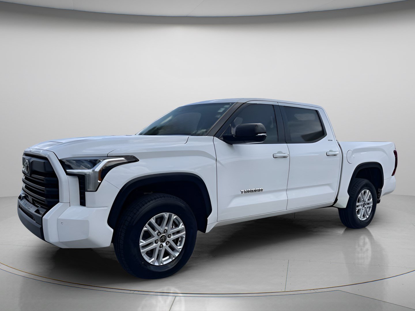 Used 2024 Ice Toyota SR5 image 1