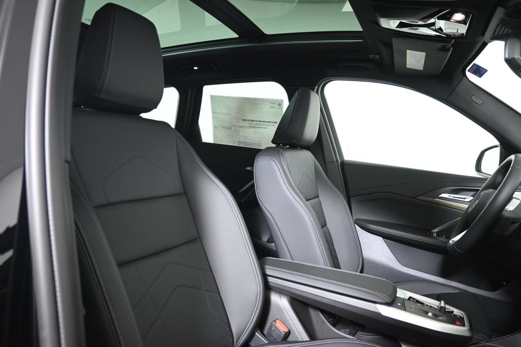 New 2026 Jet Black BMW xDrive28i image 34
