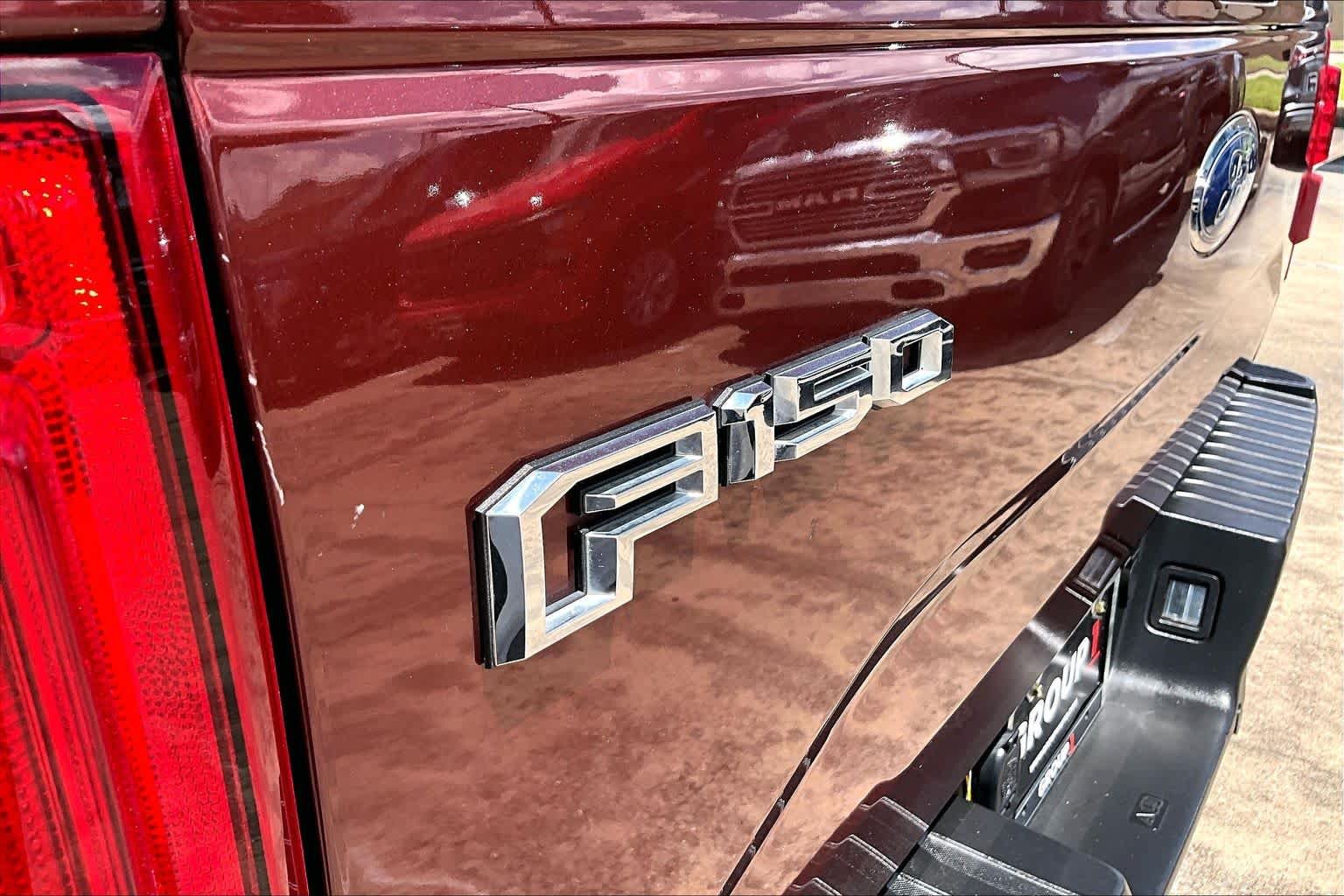 Used 2017 Bronze Fire Metallic Ford Lariat image 31