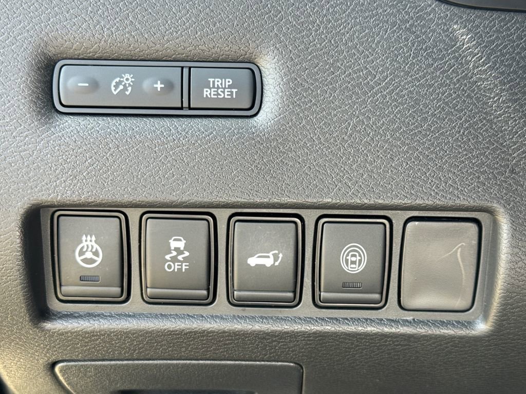 Used 2024 Black Nissan SL Intelligent AWD image 31