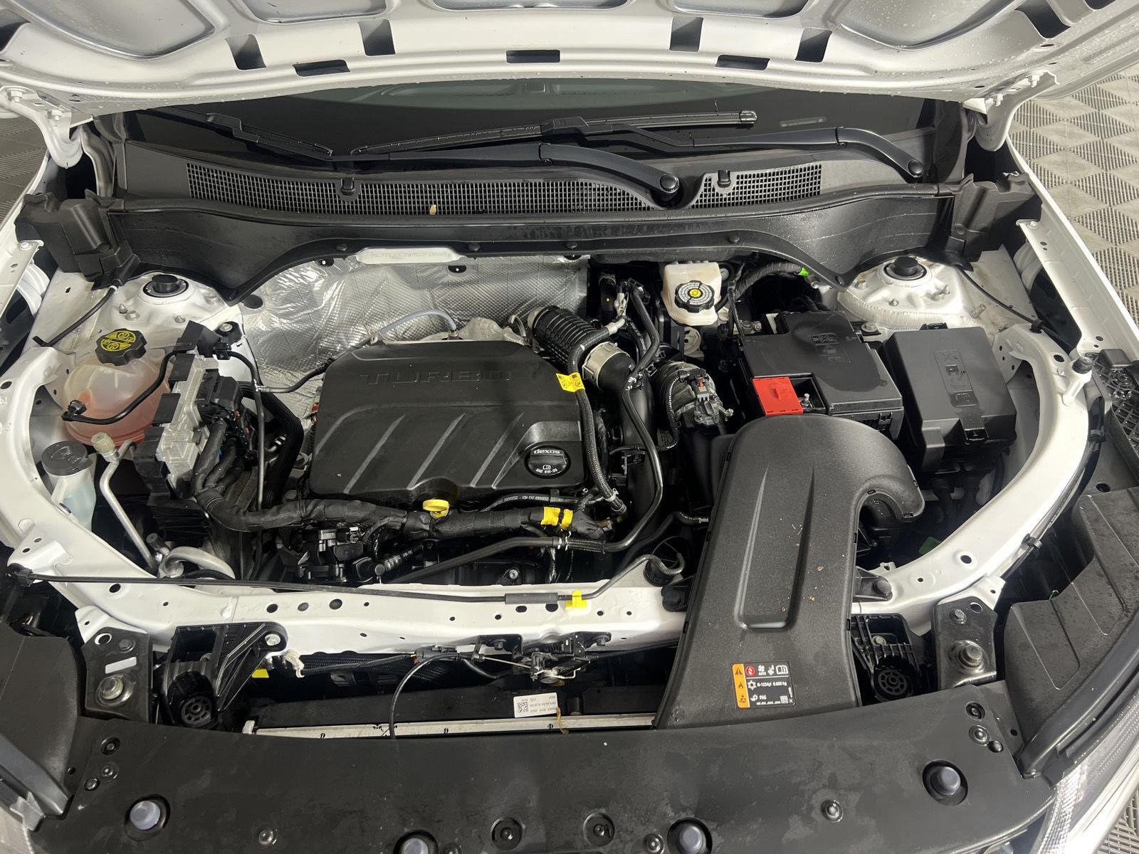 Used 2024 Summit White Chevrolet LS image 28