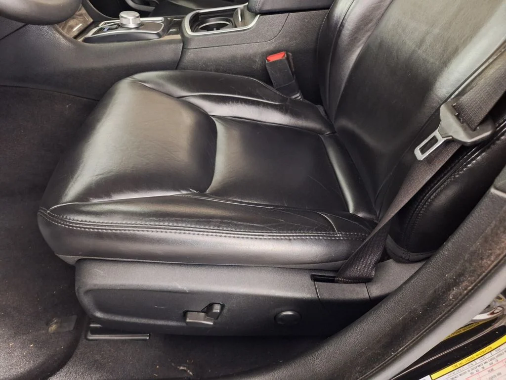 Used 2022 Gloss Black Chrysler Touring image 29