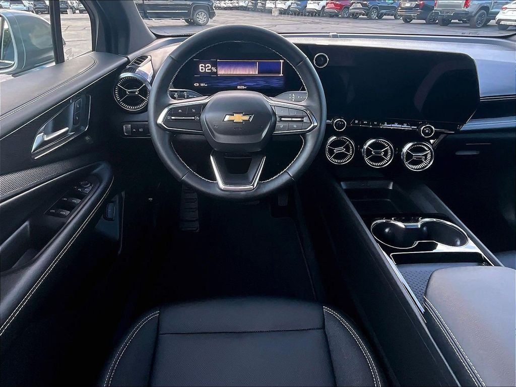 Used 2024 Gray Chevrolet LT image 17