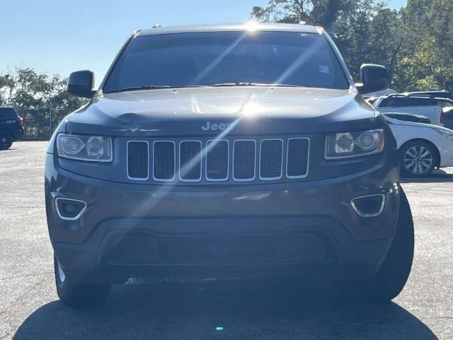 Used 2014 Granite Crystal Clearcoat Metallic Jeep Laredo image 9