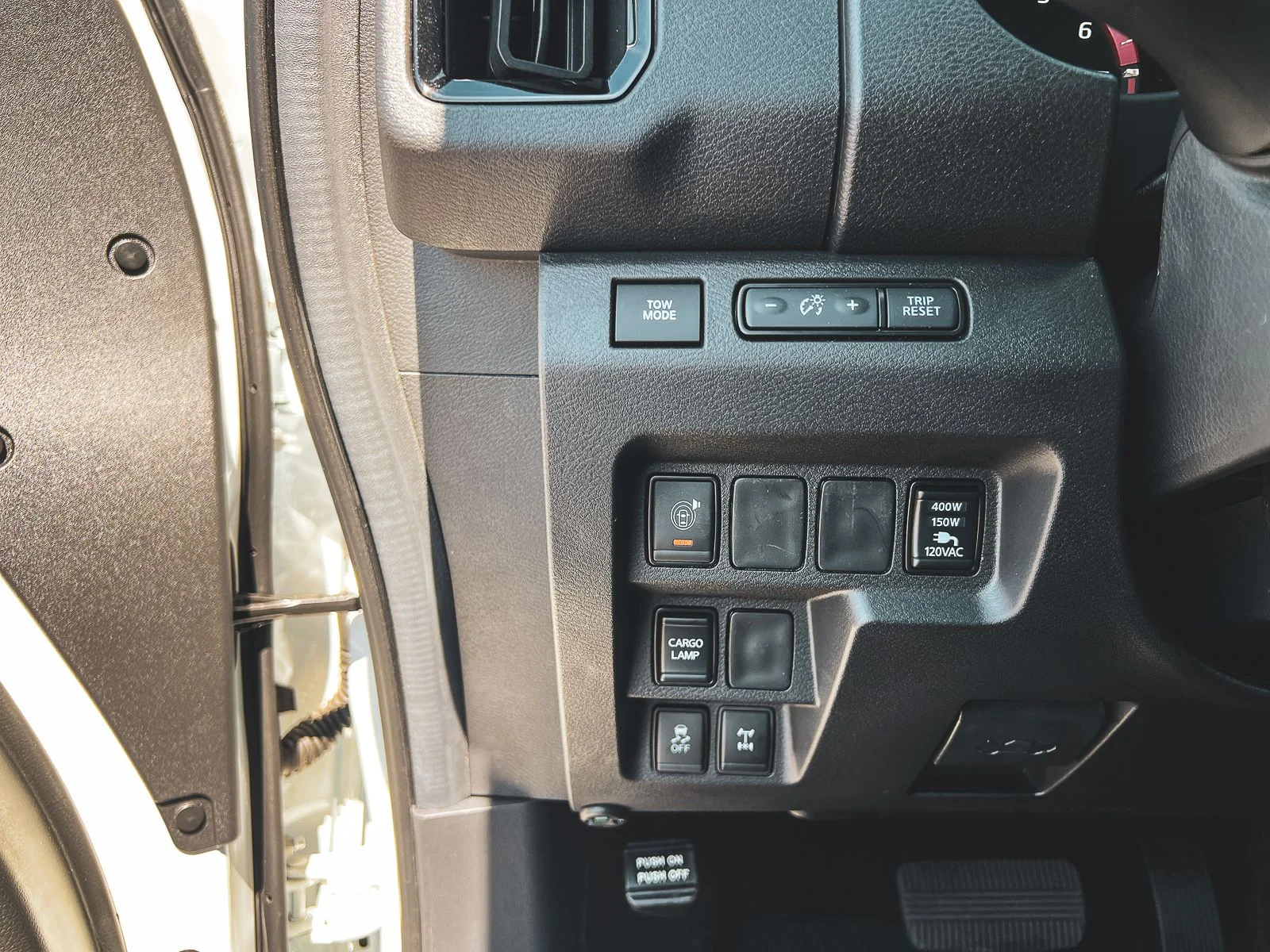 New 2026 Glacier White Nissan Crew Cab PRO-4X® image 19