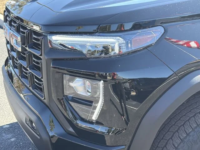 New 2026 Onyx Black GMC Elevation image 9