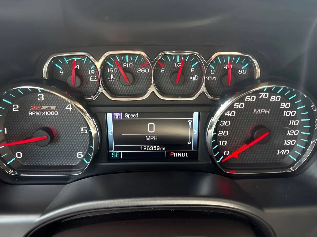 Used 2017 SUMMIT WHITE Chevrolet LT image 23