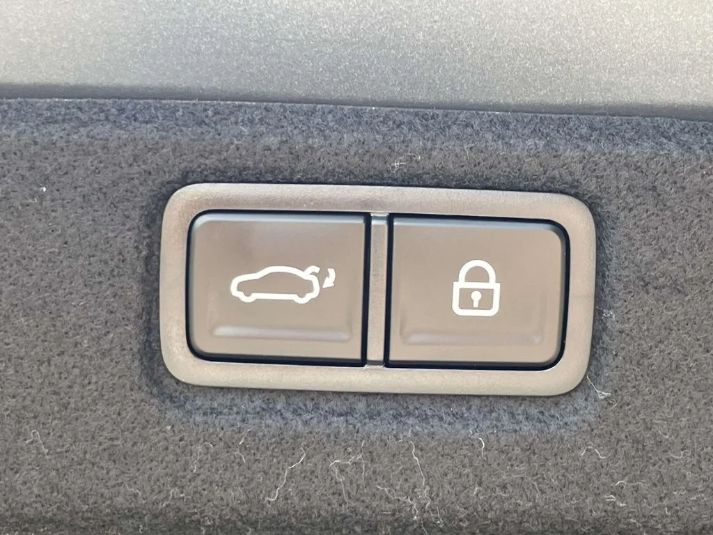 New 2026 Gray Hyundai Limited image 10