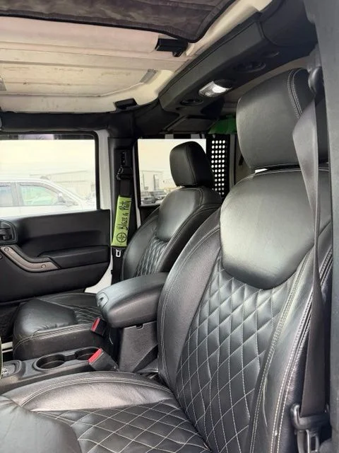 Used 2015 White Jeep Unlimited Sport image 5