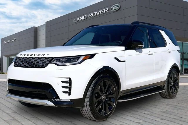 2026 Land Rover Discovery P360 Gemini Edition's photo