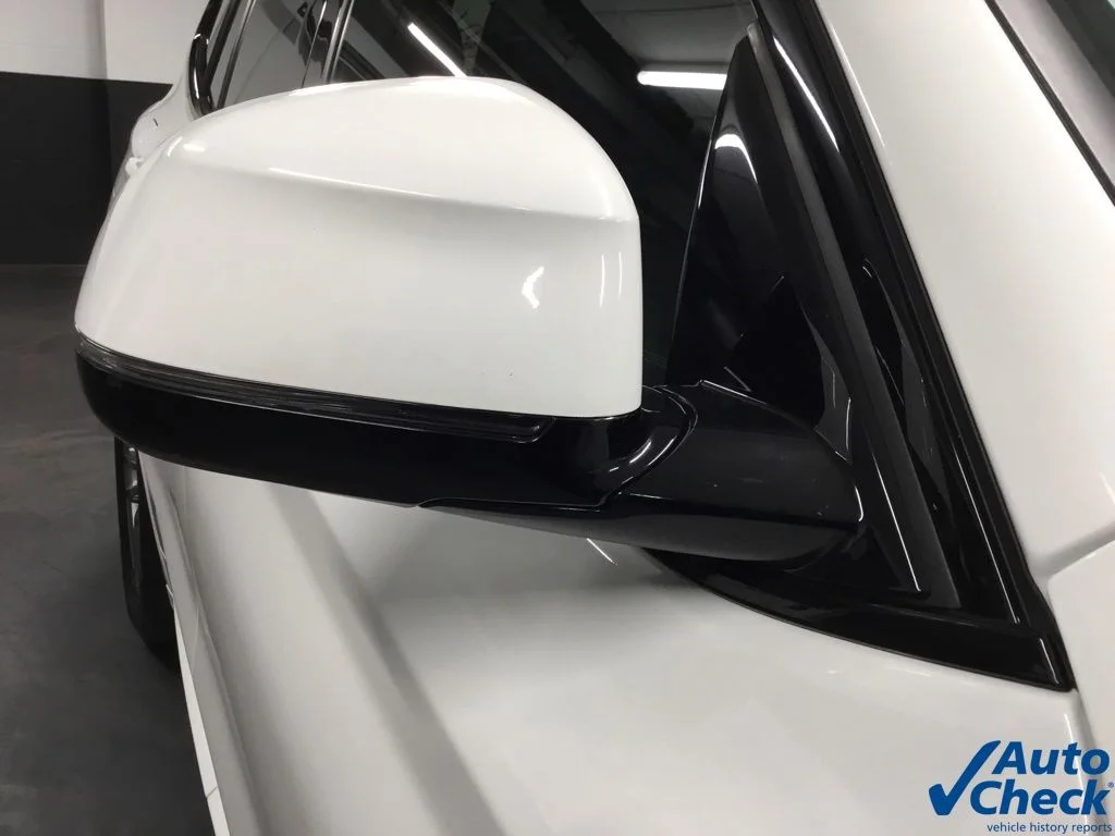Used 2020 White BMW xDrive30i image 17