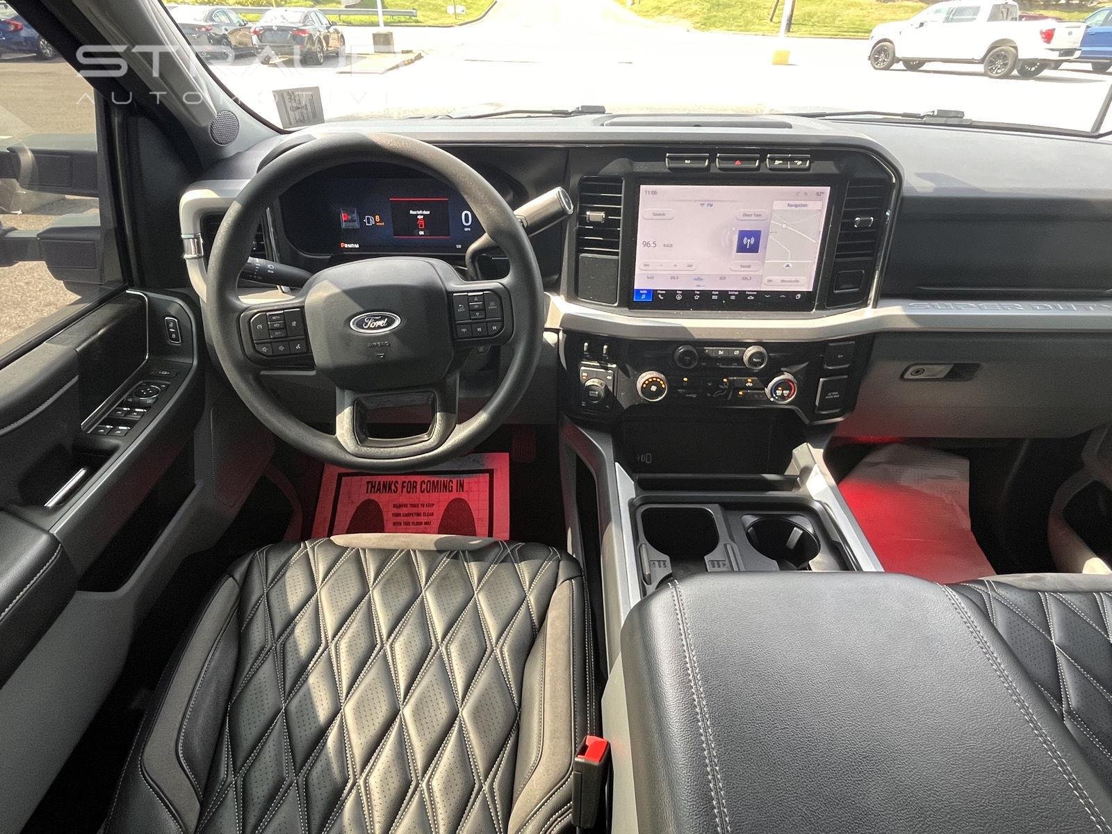Used 2024 Agate Black Ford XLT image 33