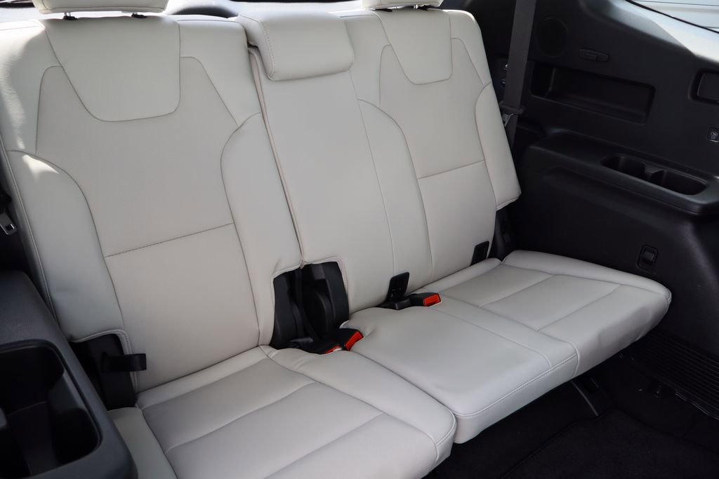 Used 2023 White Kia SX Prestige image 30