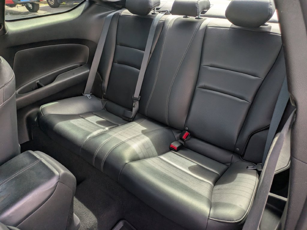 Used 2015 Black Honda EX-L image 33