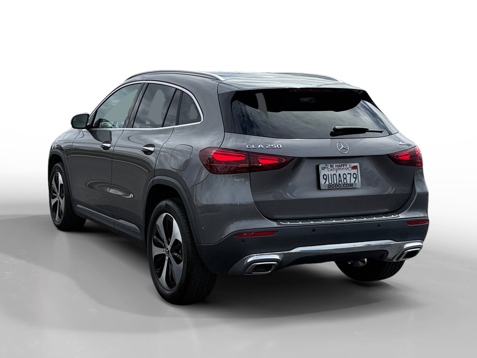 Used 2025 Mountain Gray Metallic Mercedes-Benz GLA 250 image 3