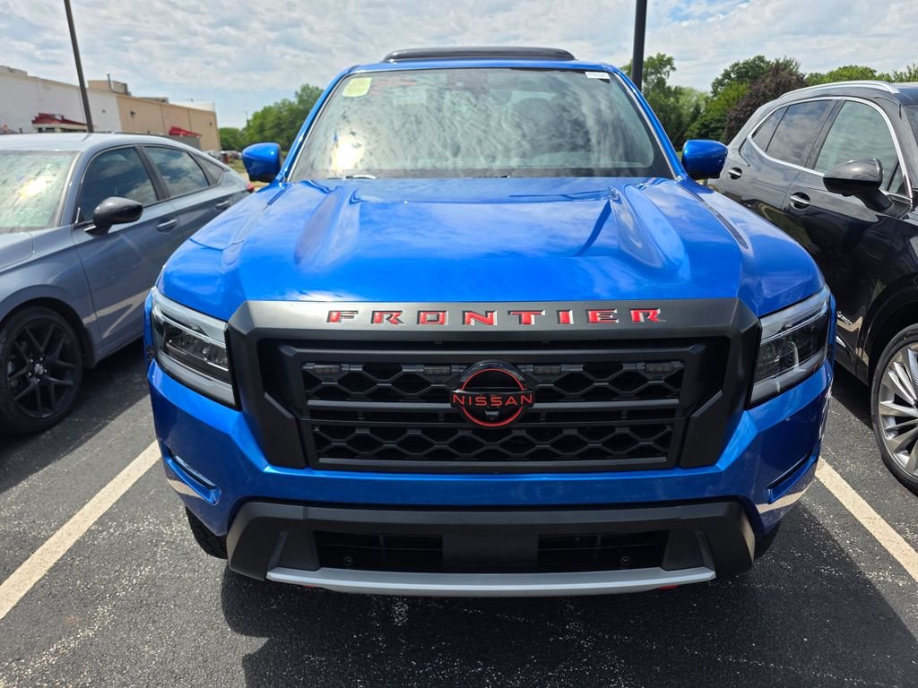 2024 Nissan Frontier PRO-4X Crew Cab 4X4's photo