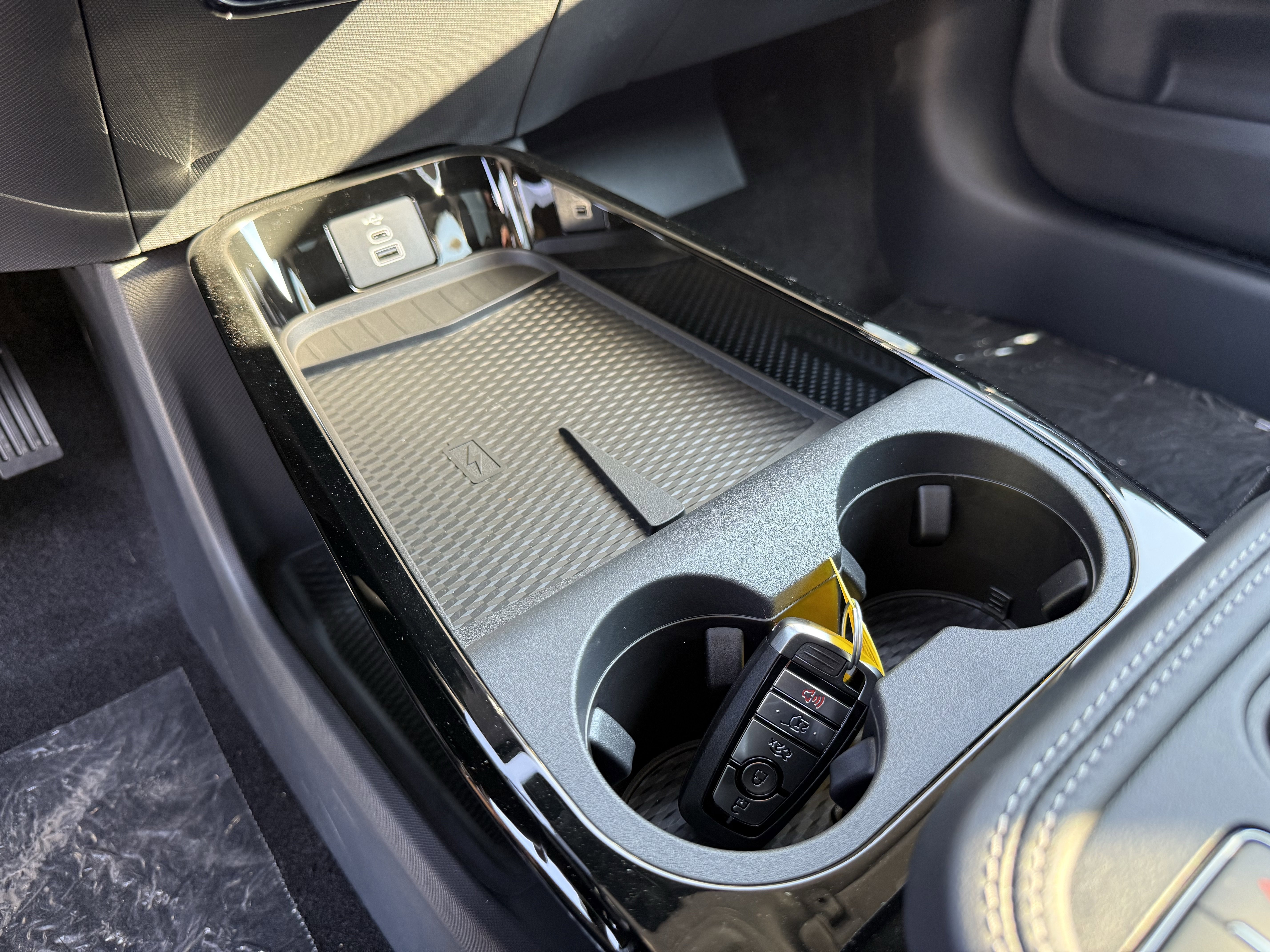 2025 Ford Mustang Mach-E Premium - Photo 26